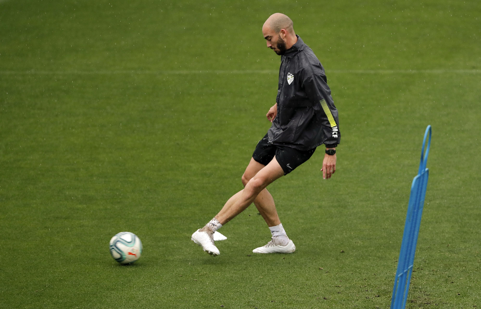 Agua de mayo en La Rosaleda