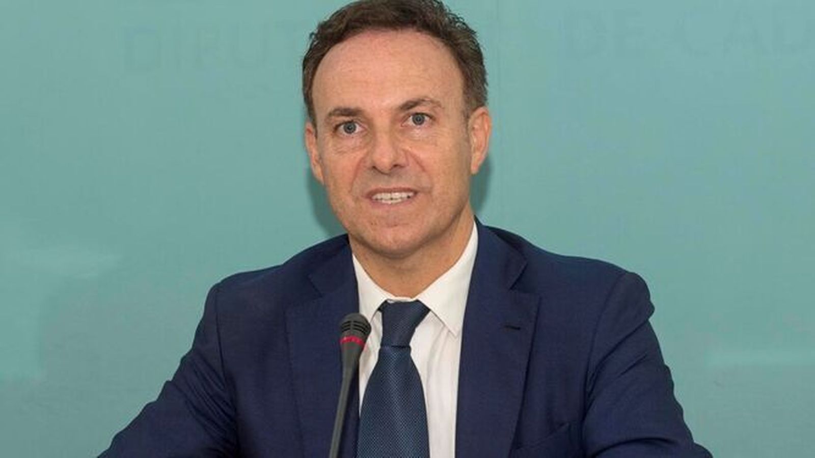 El diputado y secretario general del PSOE de El Puerto, David de la Encina.