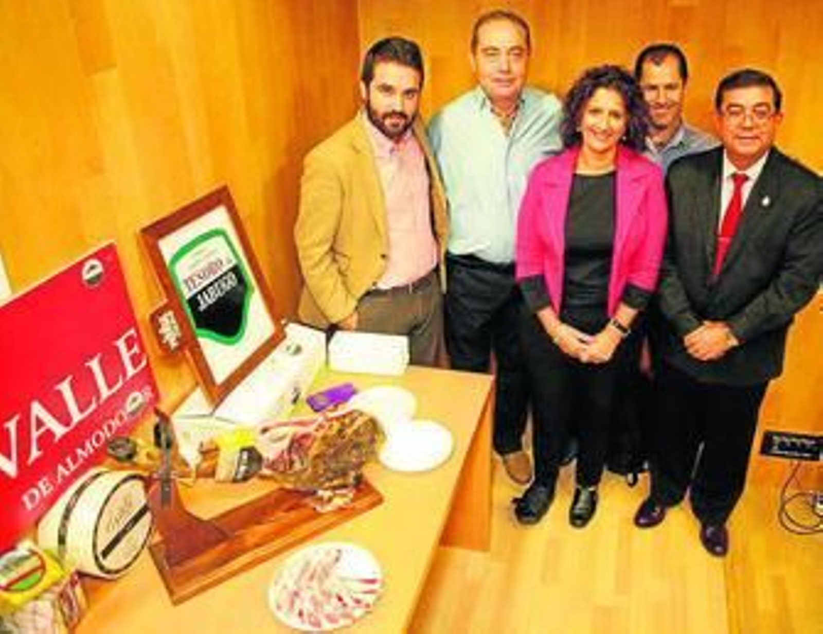 Presentación de la Feria del Jamón de Campillos, ayer.