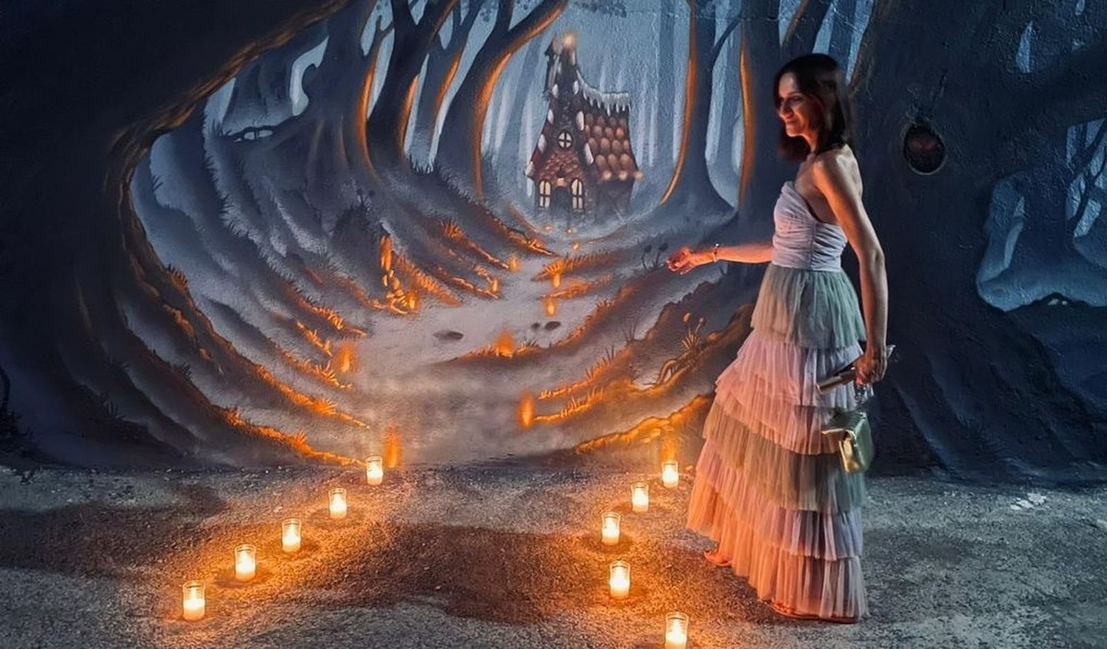 Velas, candiles y grafitis de cuentos para acompañar a las Perseidas en Vícar