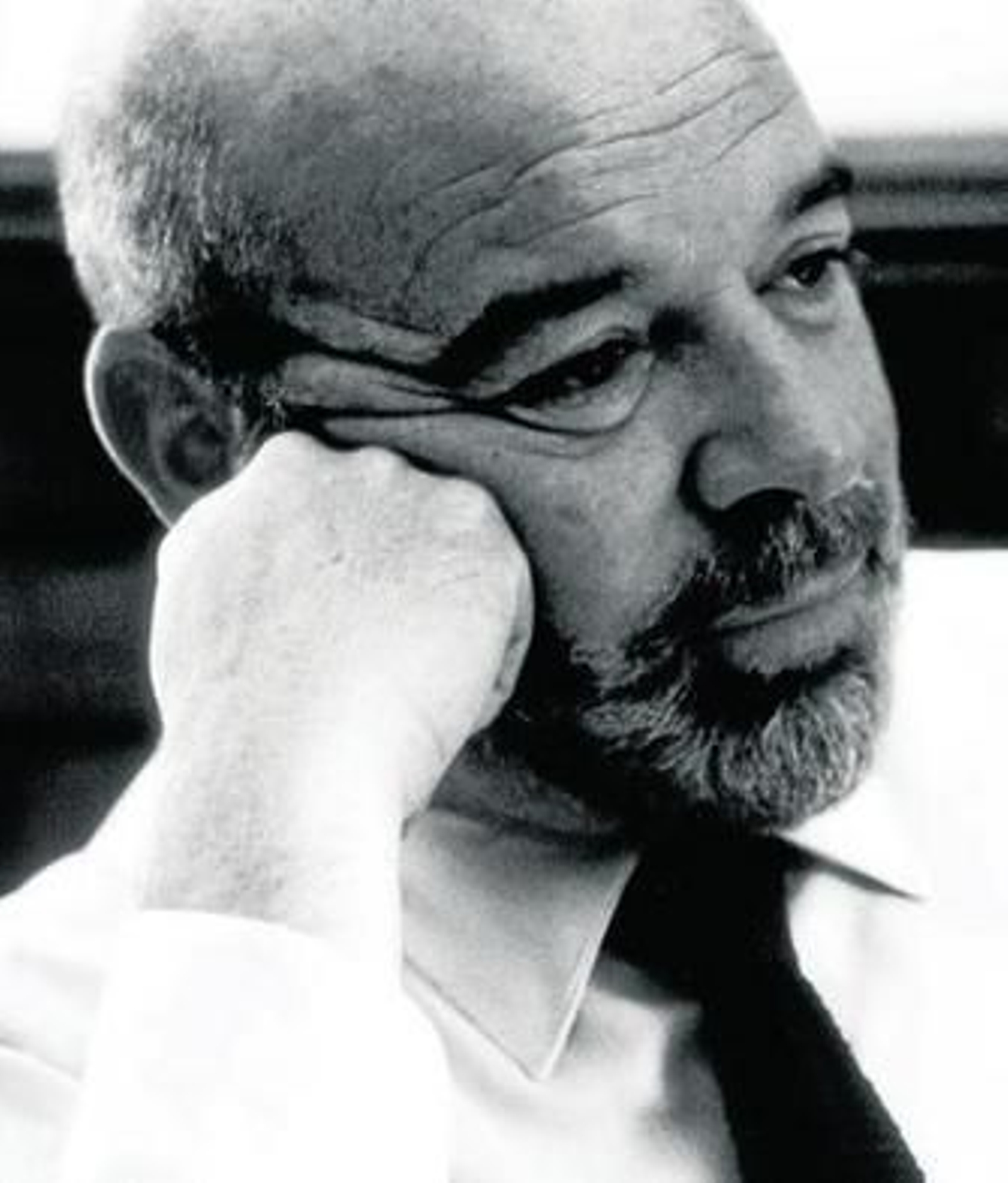 El poeta Jaime Gil de Biedma (Barcelona, 1929 - 1990).