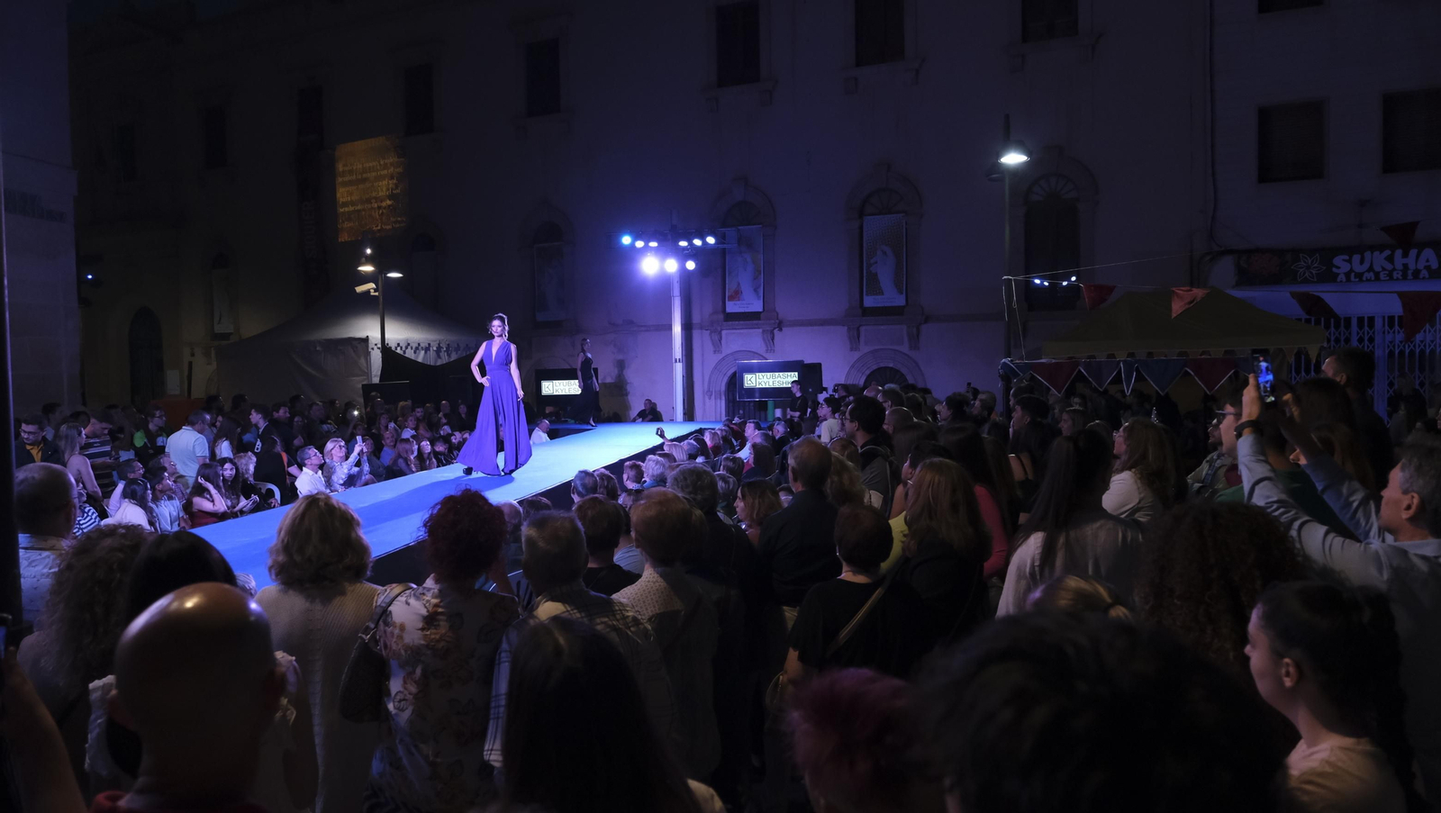 Imágenes de la Noche en Blanco, en Almería