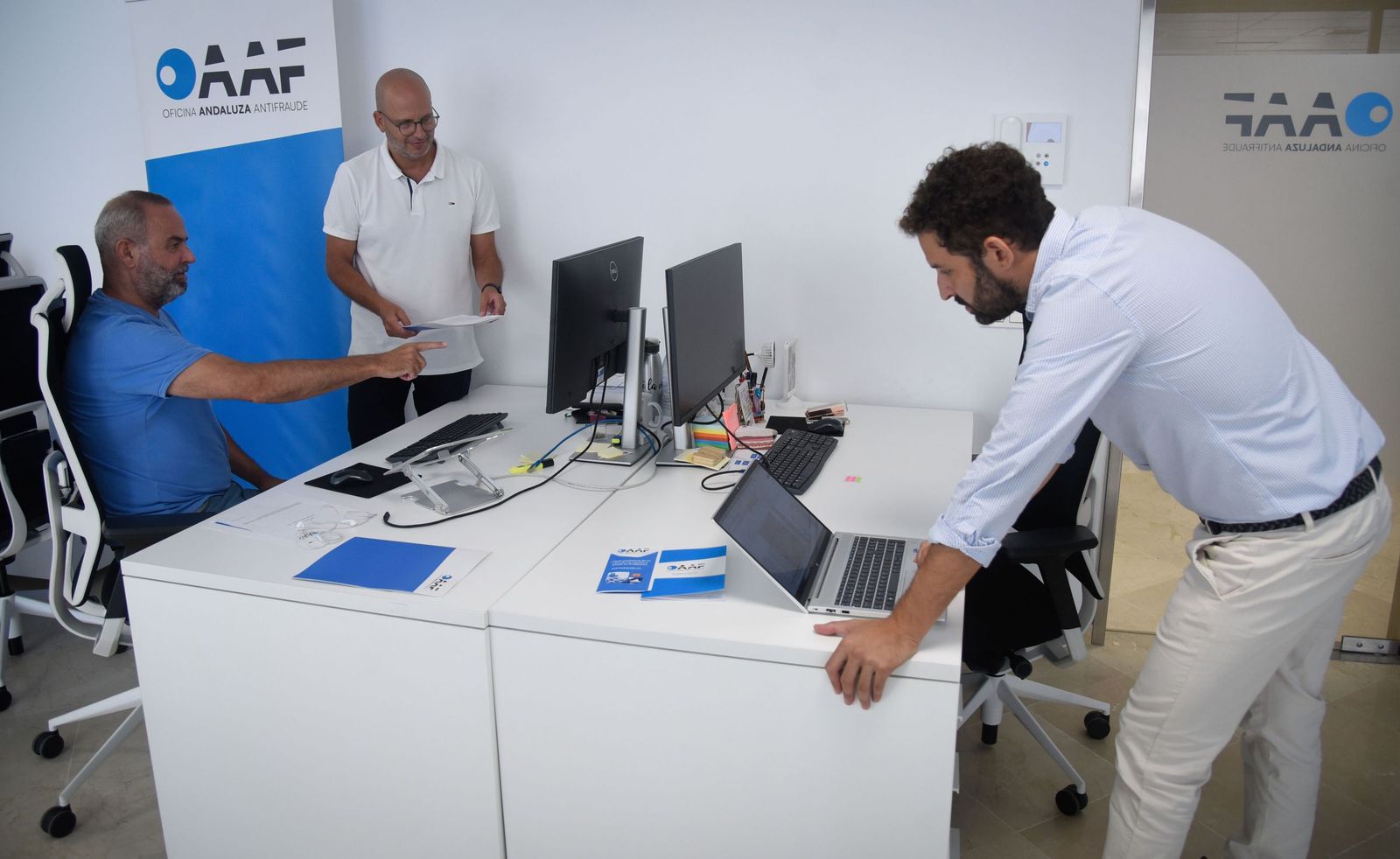 Personal de la Oficina Antifraude.