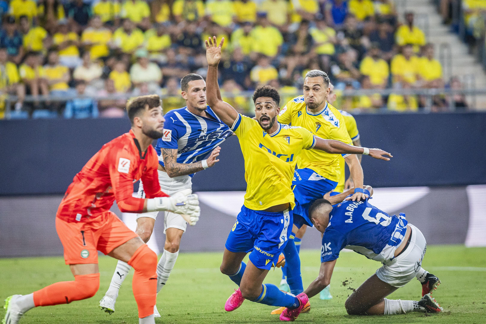 Imágenes del partido Cádiz-Alavés
