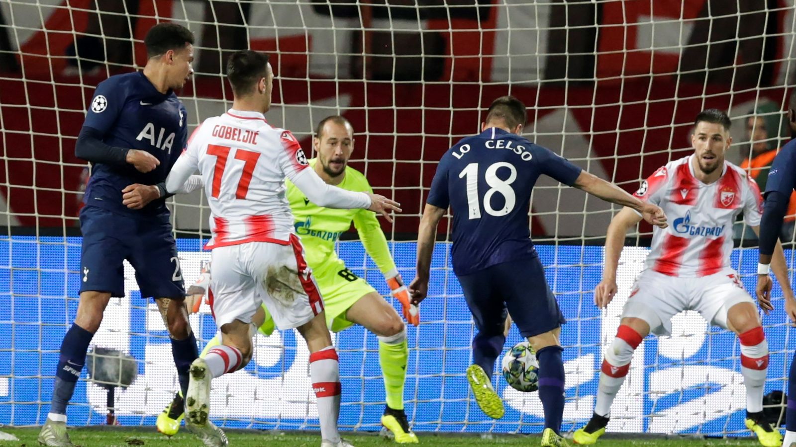 Lo Celso marca un gol con el Tottenham en la Champions.