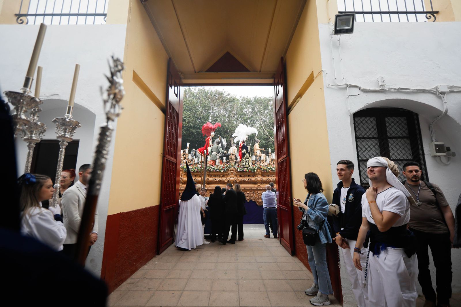 Mira como la cena sale a las calles de Almería tras las lluvias
