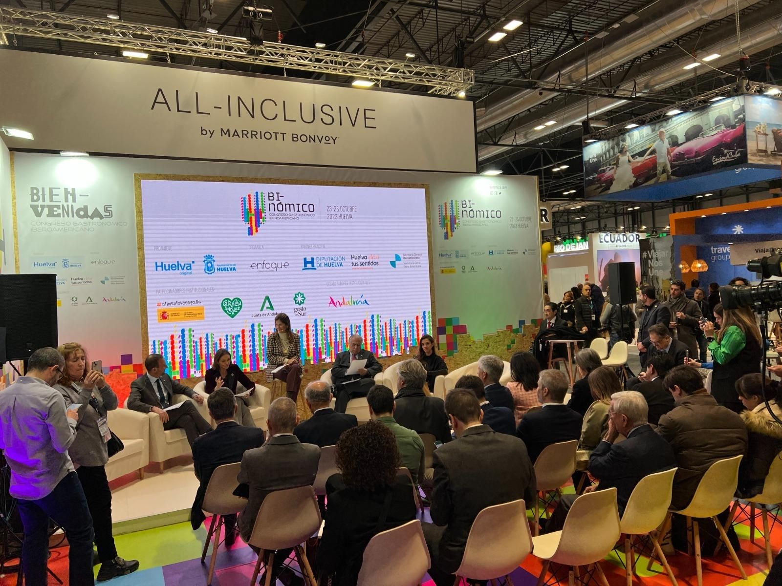 Un momento de la mesa redonda.