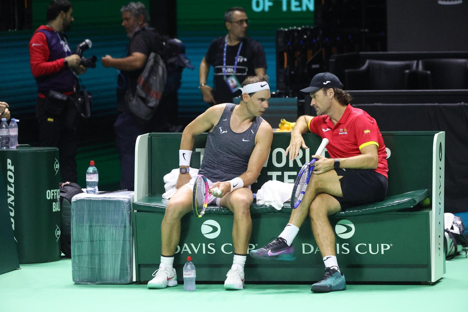 Rafa Nadal se machaca en el Carpena