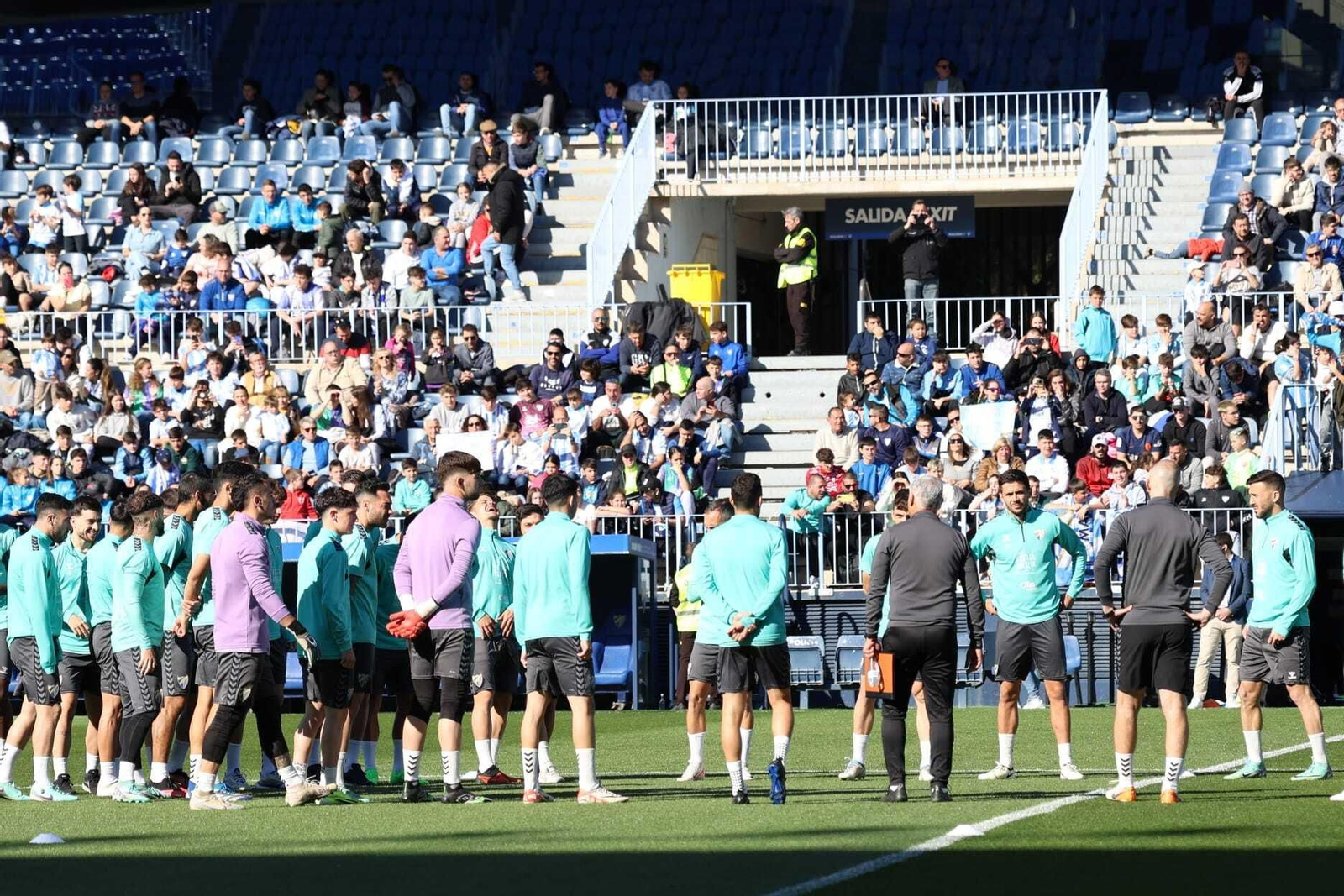 Búscate en las fotos del entrenamiento del Málaga abierto a la afición