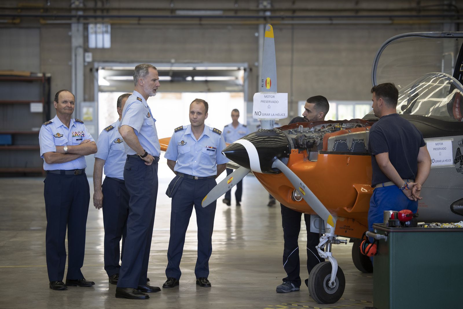Las fotos de la visita de Felipe VI a la Maestranza Aérea de Sevilla
