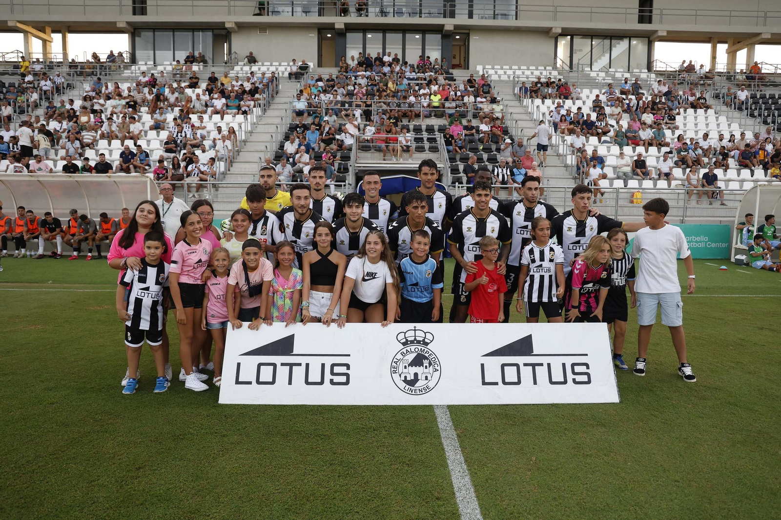 Un once de la Balona este verano en el Ciudad de La Línea.