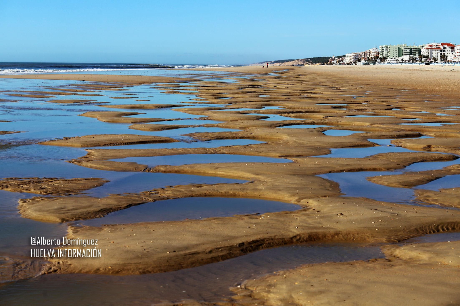 Imágenes del domingo en las playas de Huelva