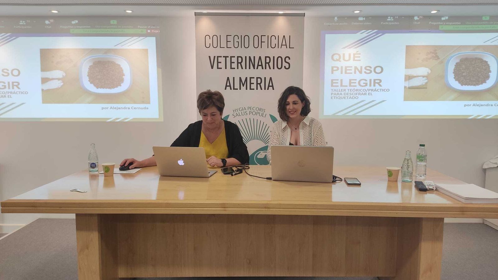 Antes de comenzar su ponencia.