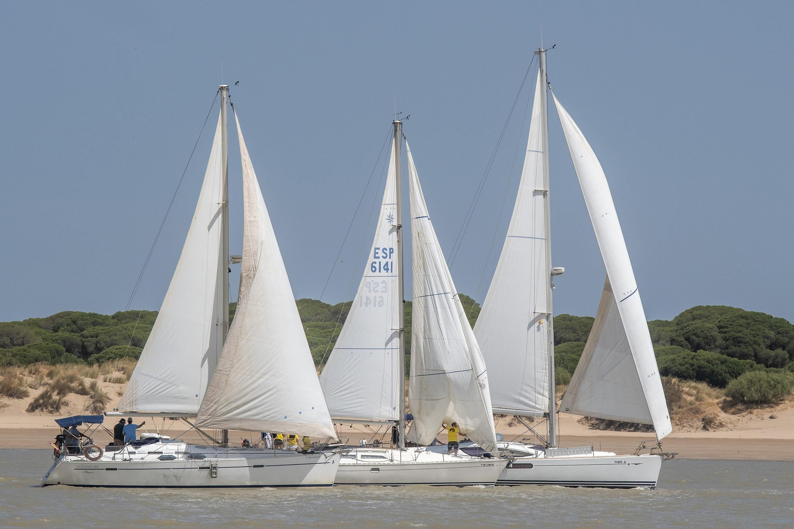 Las espectaculares fotos del Ascenso a Vela del Guadalquivir