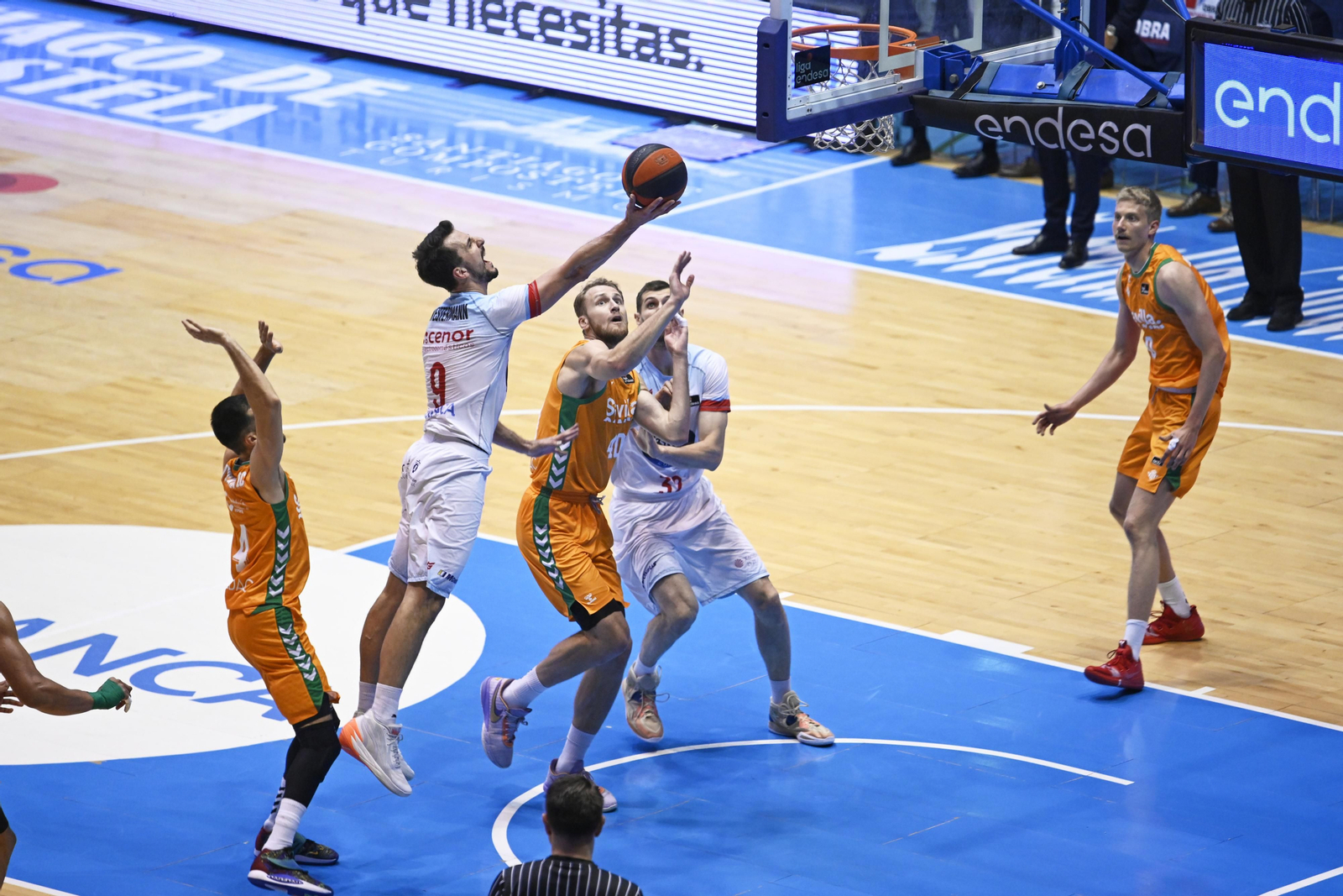 Las fotos del Obradoiro - Betis Baloncesto