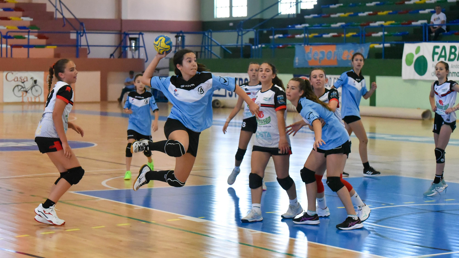 Las fotos de la tercera jornada del Cadeba alevín de balonmano de La Línea