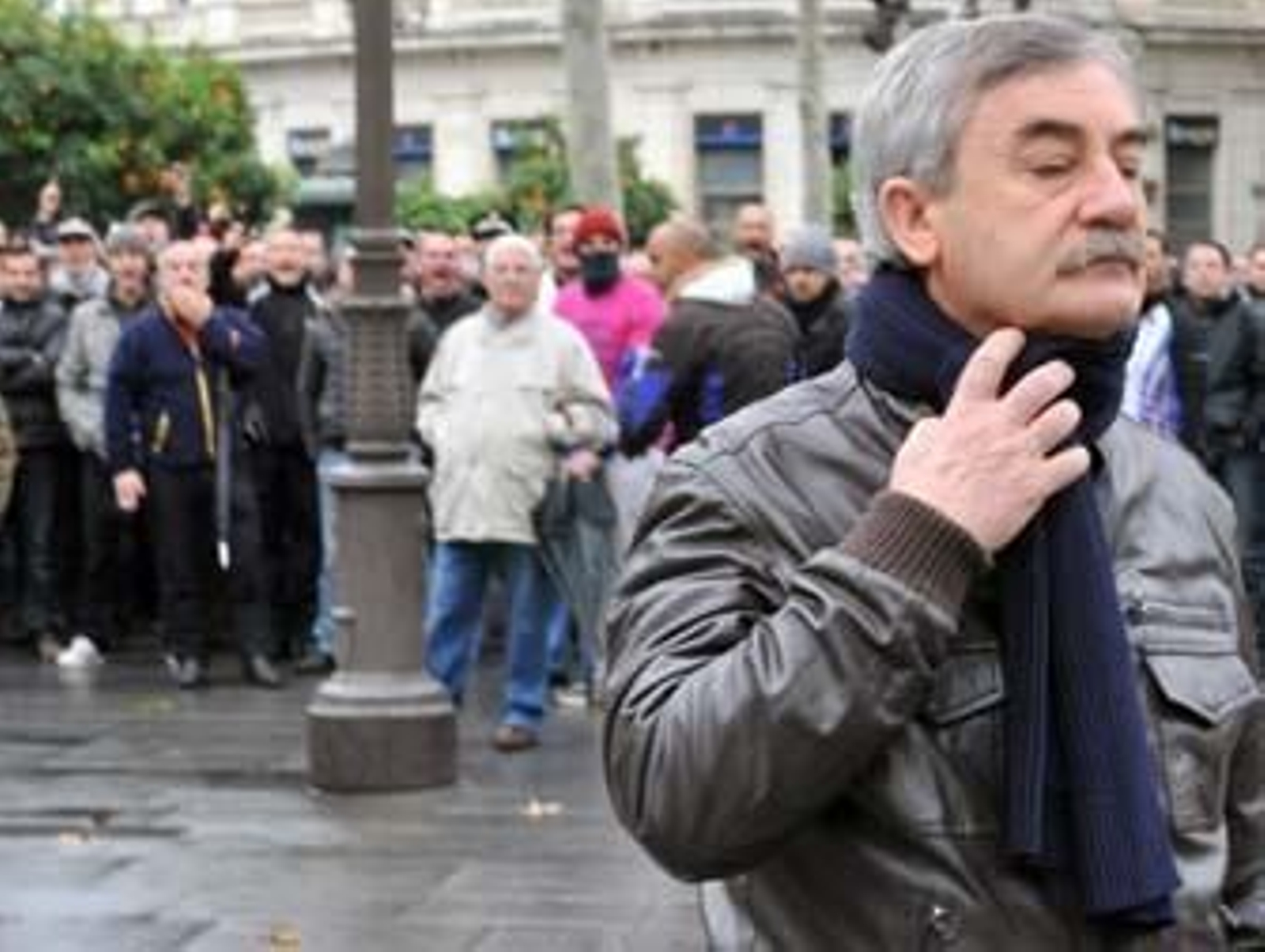 Los policías locales anuncian protestas en el vía crucis y el maratón