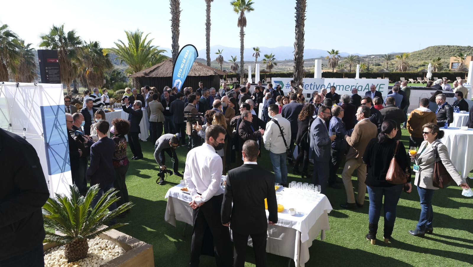 Fotogalería acto reivindicación del AVE en Vera. Almería