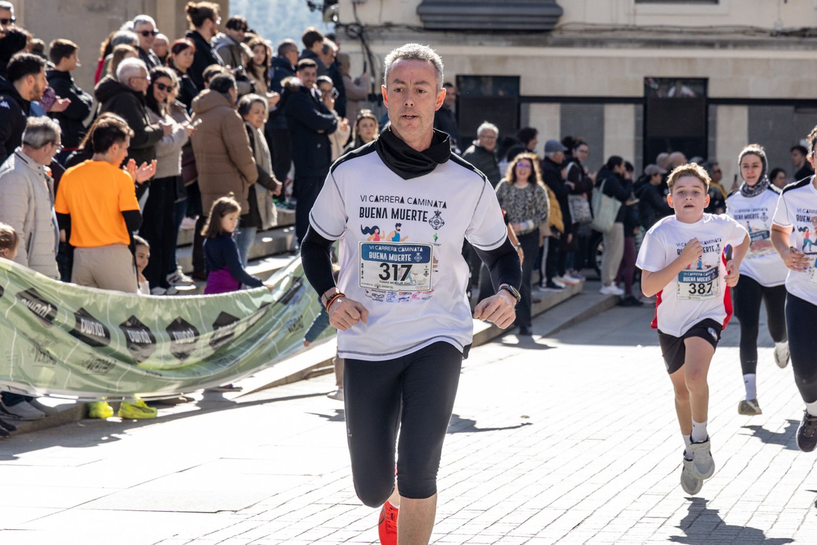 En imágenes: deporte y solidaridad se dan la mano en la VI Carrera-Caminata de la Hermandad de la Buena Muerte (2)