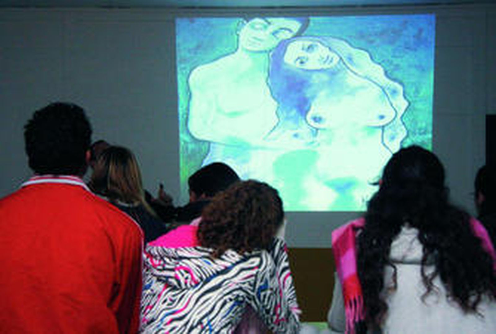 Alumnos de Bachillerato asisten a una clase sobre sexualidad en el instituto Ruiz Gijón de Utrera.