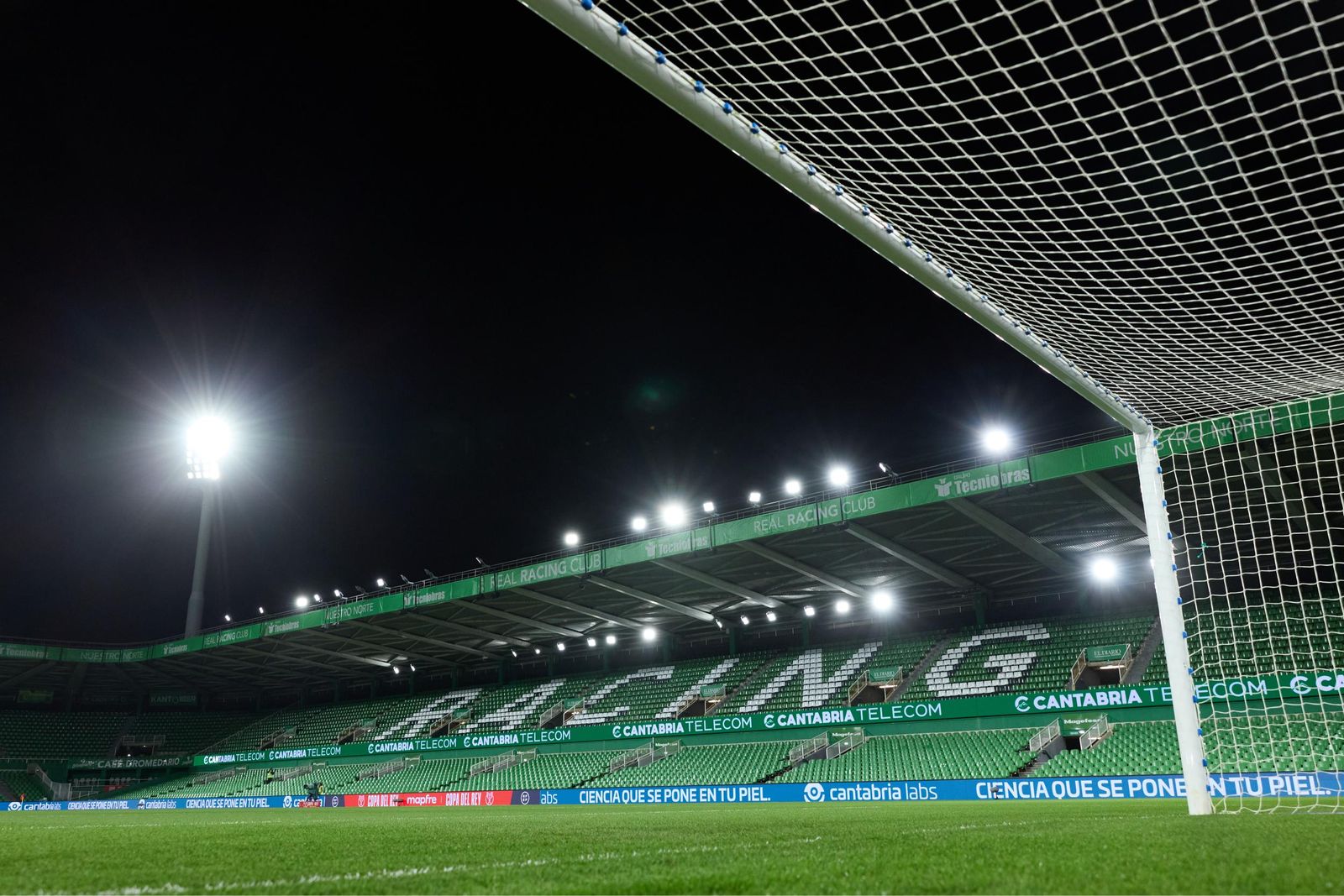 Las fotos del Racing-Barcelona de Copa