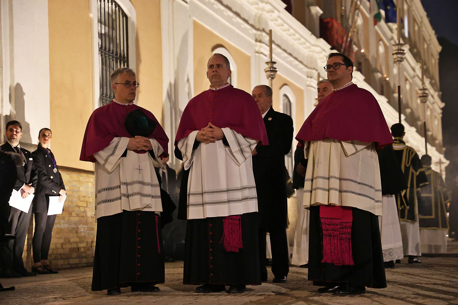 Las fotografías del Vía Crucis de las Hermandades de Huelva