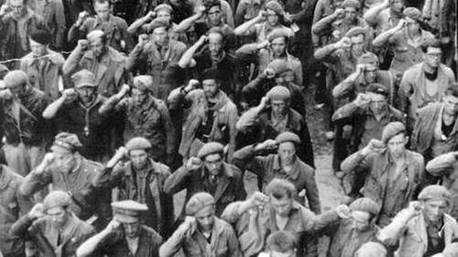 Brigadistas en formación.