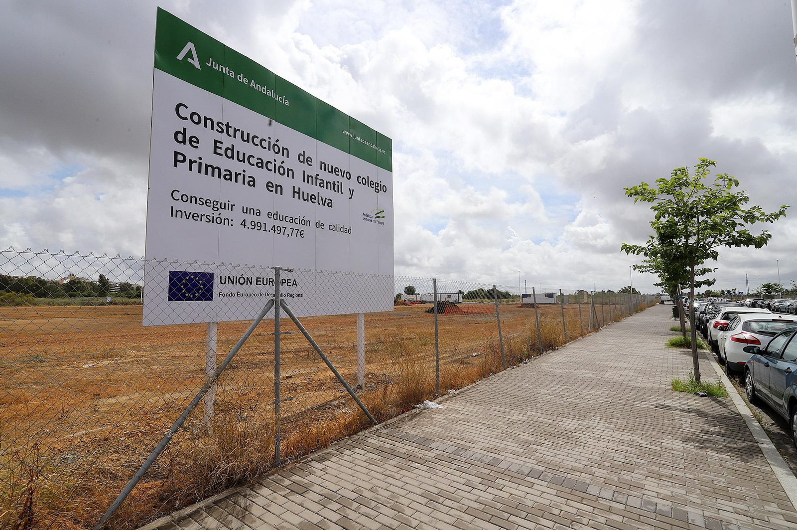 Solar para el colegio del Ensanche de Huelva.