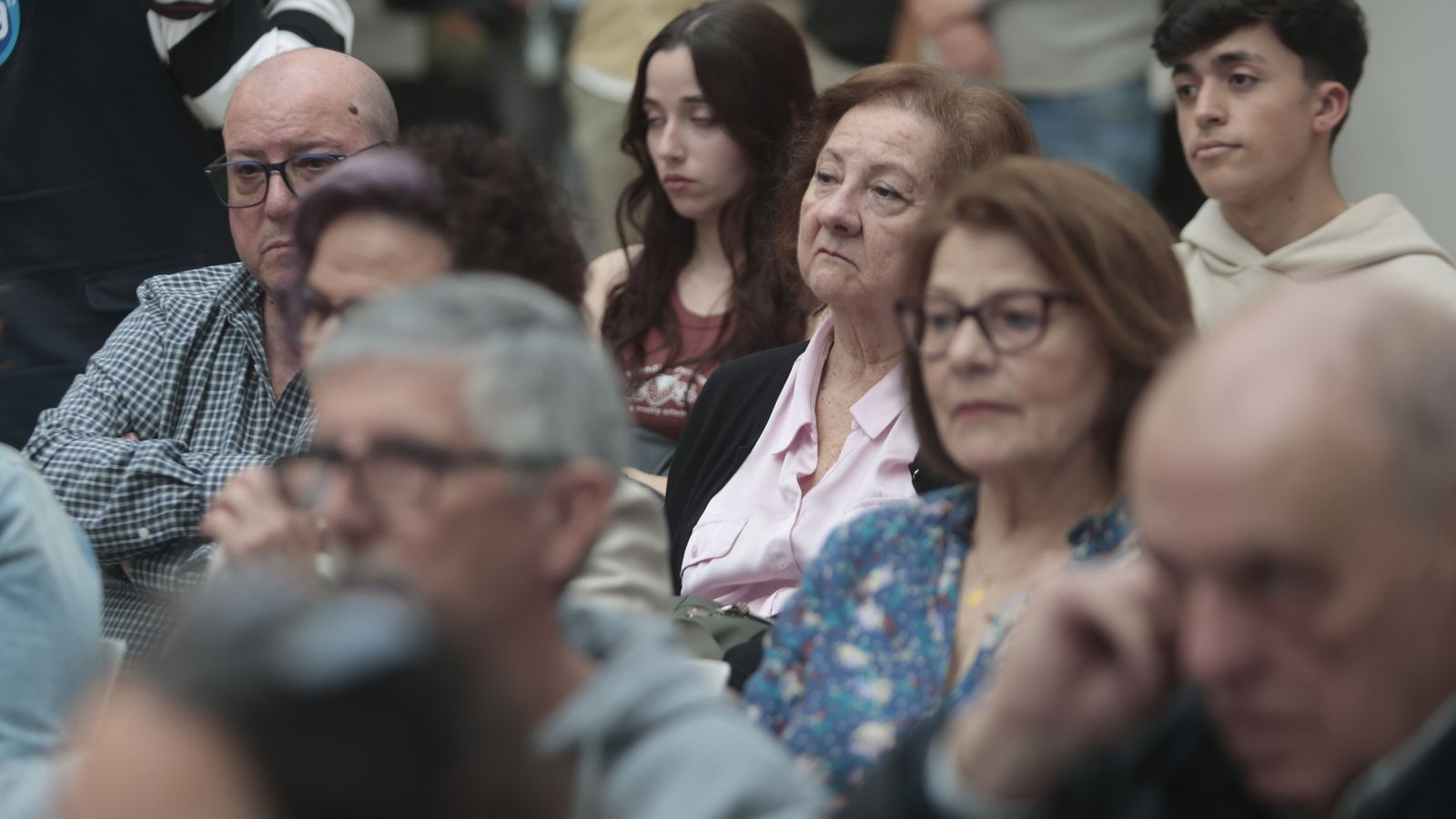 Inauguración de la exposición "Pasen y Lean" y presentación del libro Hominis Oblitus de Enrique Martínez