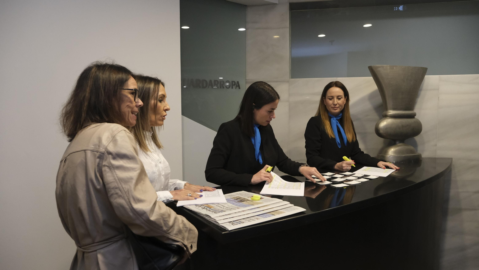 Desayuno coloquio de Grupo Joly y Cajasur, con la participación del ponente Enrique de los Ríos