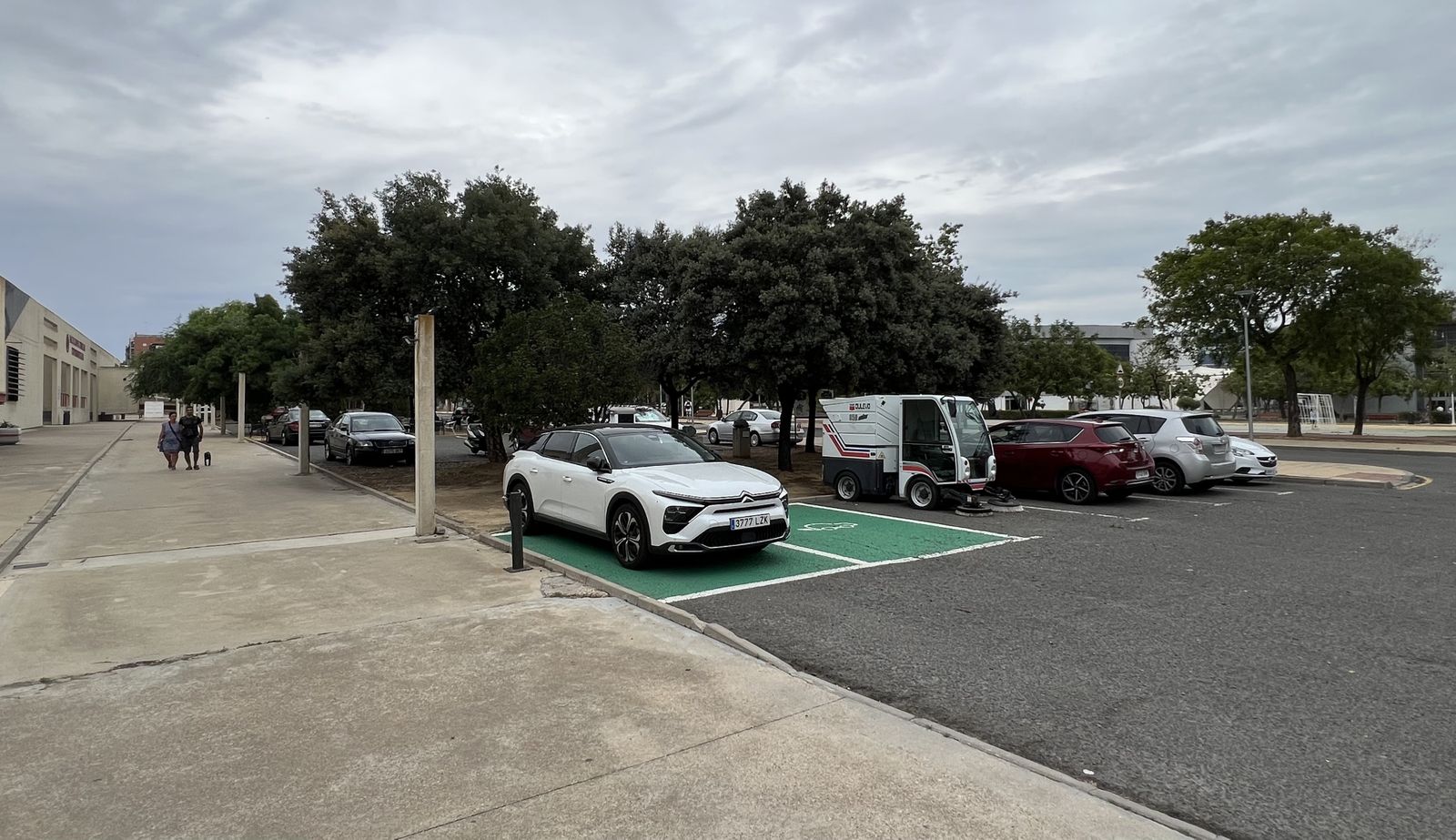Así quedará el Campus del Carmen de la Universidad de Huelva tras la instalación de las placas solares