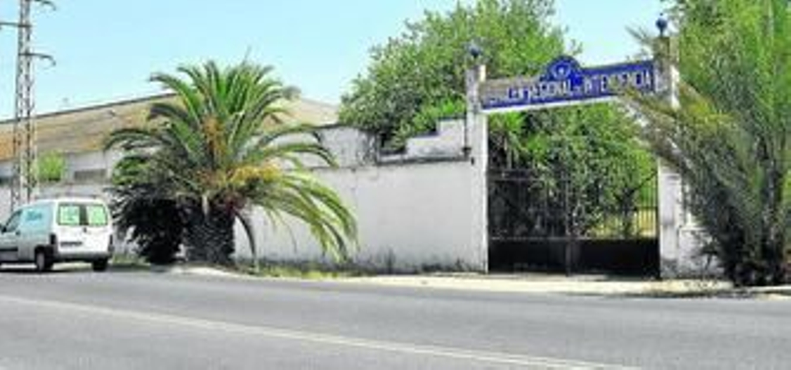 Solar en Pagés del corro  3 Situado en el 41 de la calle trianera tiene 1.579 m2  y una edificabilidad de 3.276,08 m2