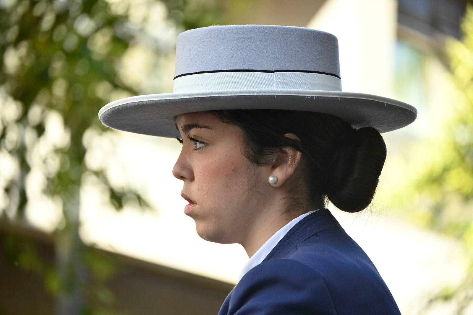 Imágenes de los peregrinos de la Hermandad de Emigrantes en su salida por las calles de Huelva