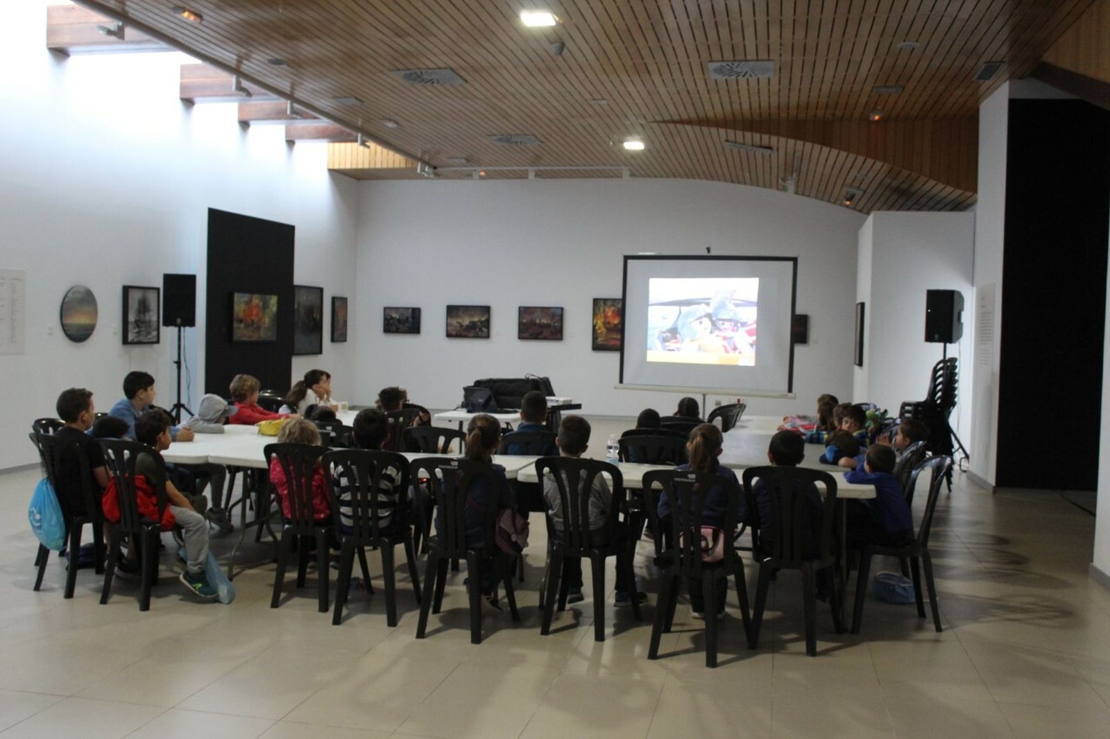 Menores durante el taller en una edición anterior