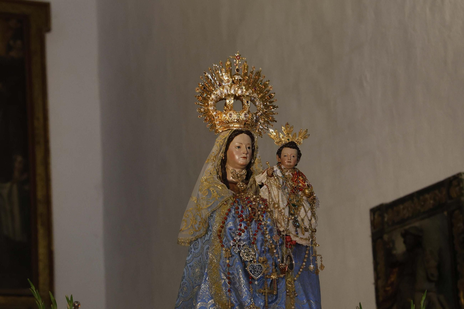 Las fotos del paso bajo el manto de la Virgen de la Luz de Tarifa