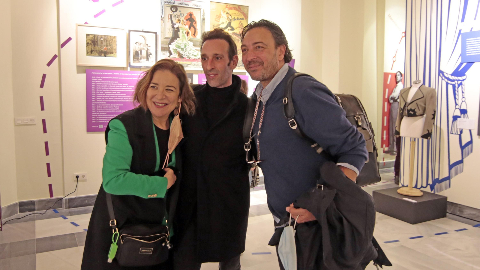 Inaugurada la exposición de Antonio El Bailarín