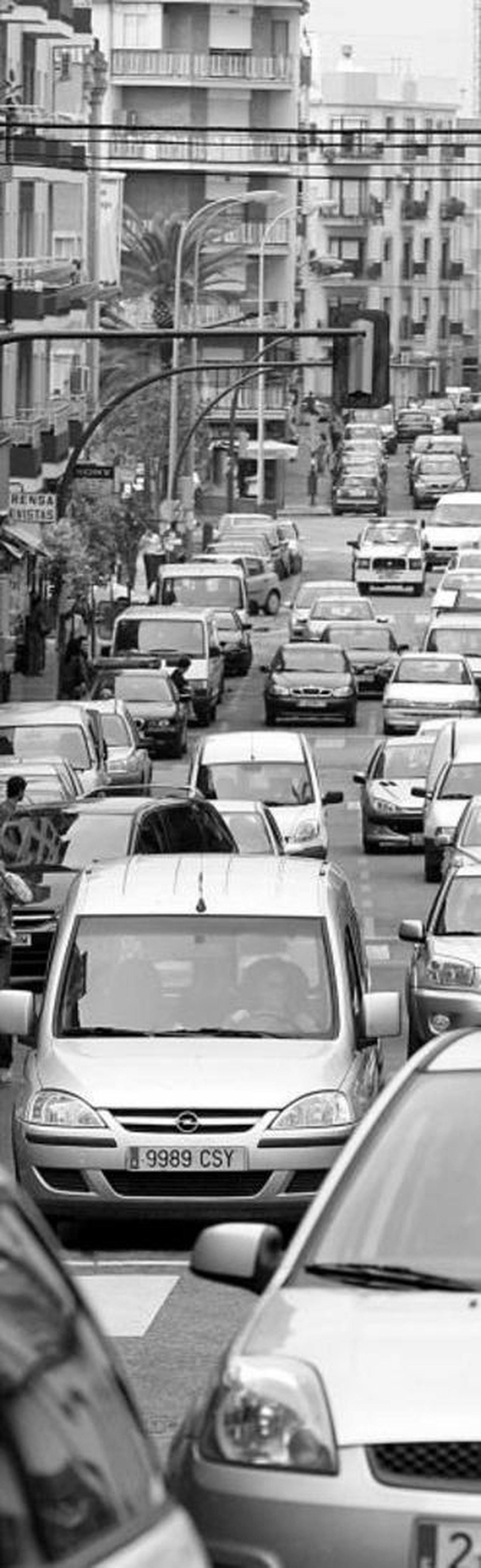 El parque móvil de Huelva está formado por 168.421 turismos.