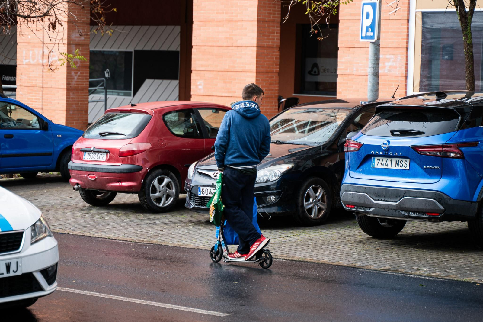 Imágenes del viernes 4 de abril en Huelva