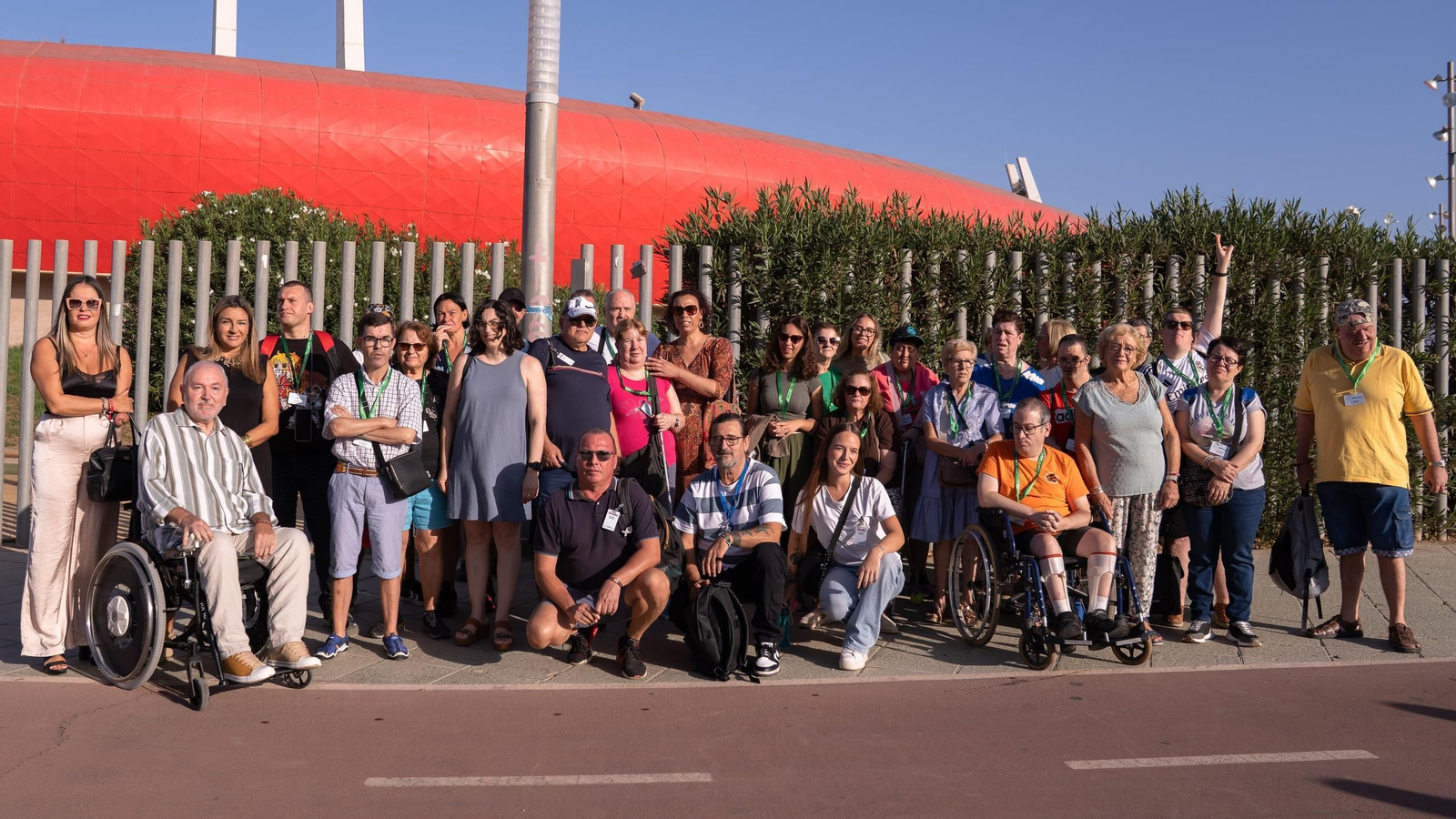 Una treintena de personas de Verdiblanca han partido este lunes hacia Valencia.