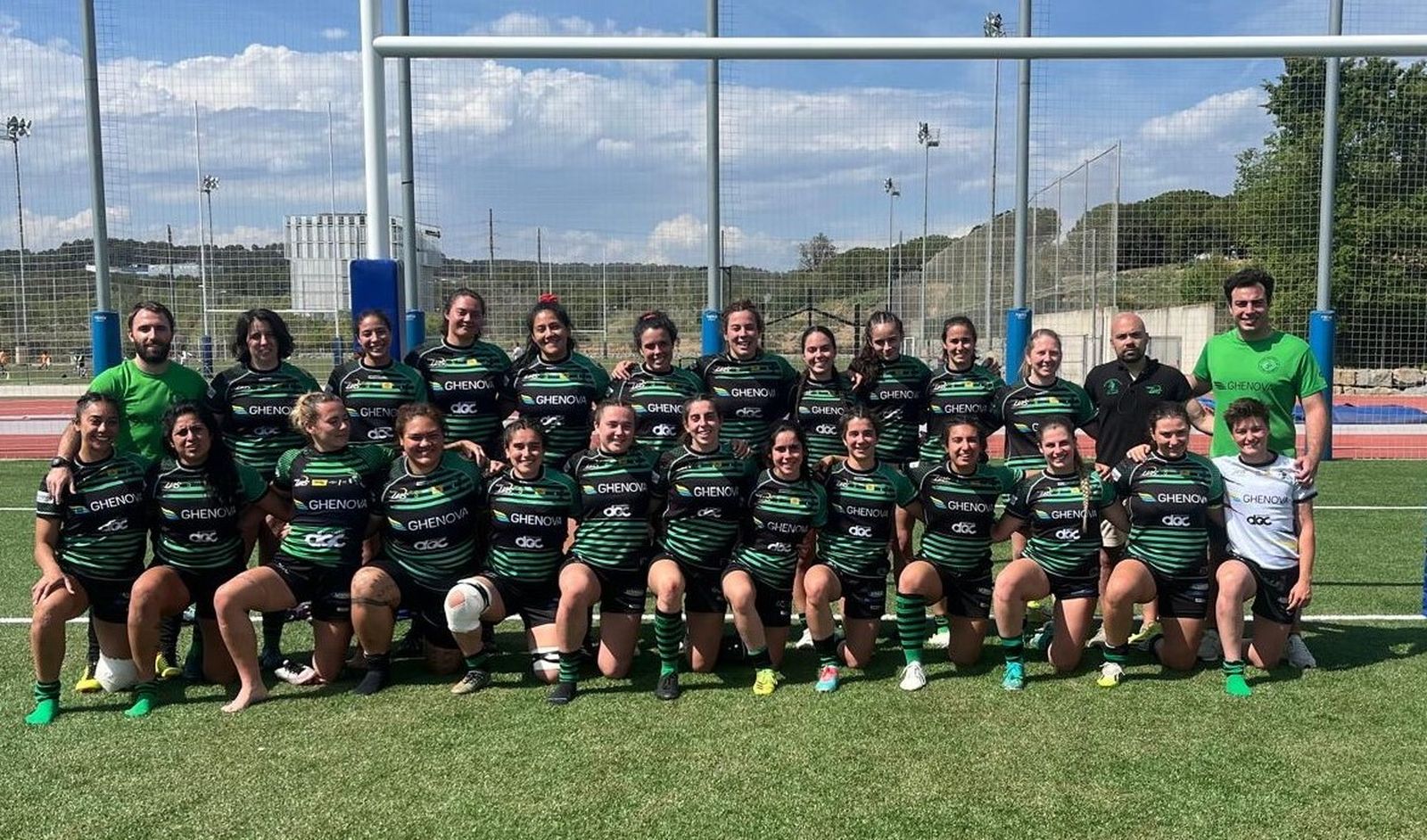 Una foto de grupo del Ghenova Cocos en su último partido de la temporada.
