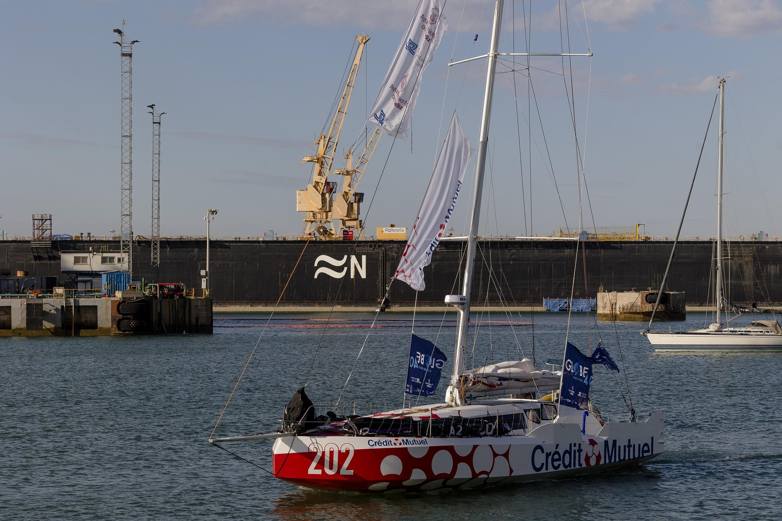 Imágenes de la apertura del Race Village de la Globe 40 en Cádiz