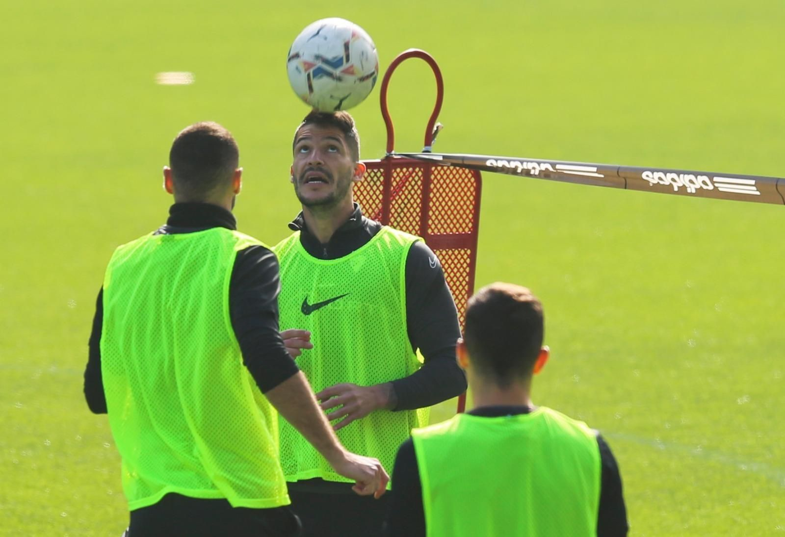Buen rollo en el Málaga CF antes de recibir al Rayo Vallecano