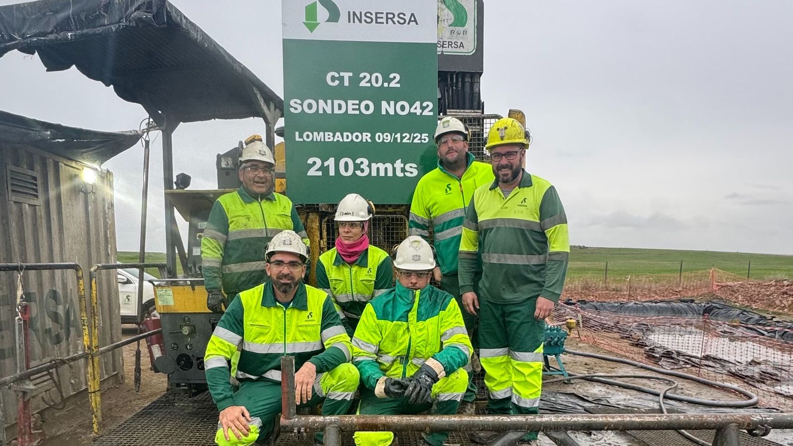 Equipo de sondeo de Insersa.