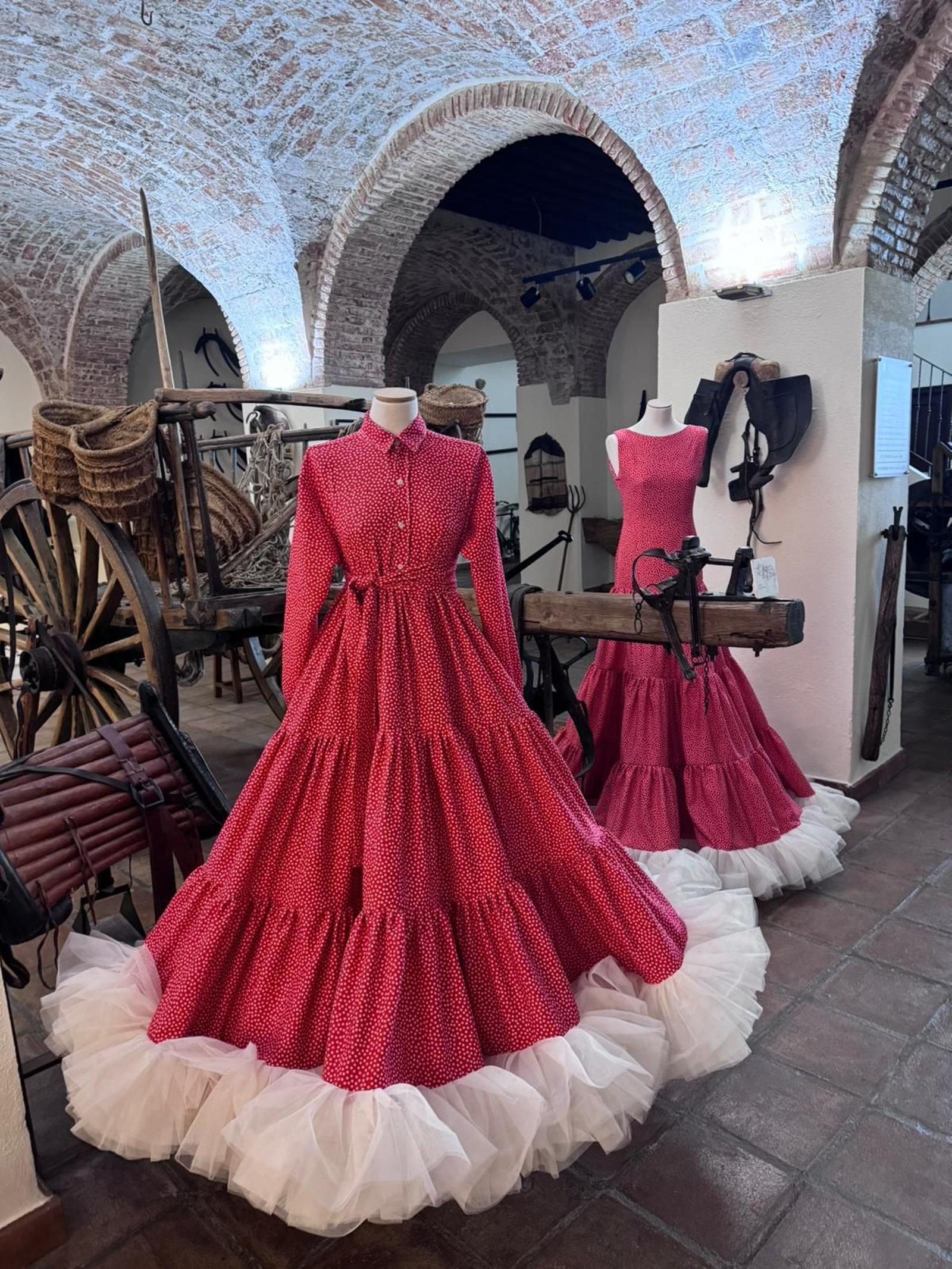 Las mejores fotos de la exposición del diseñador José Perea en Hinojosa del Duque