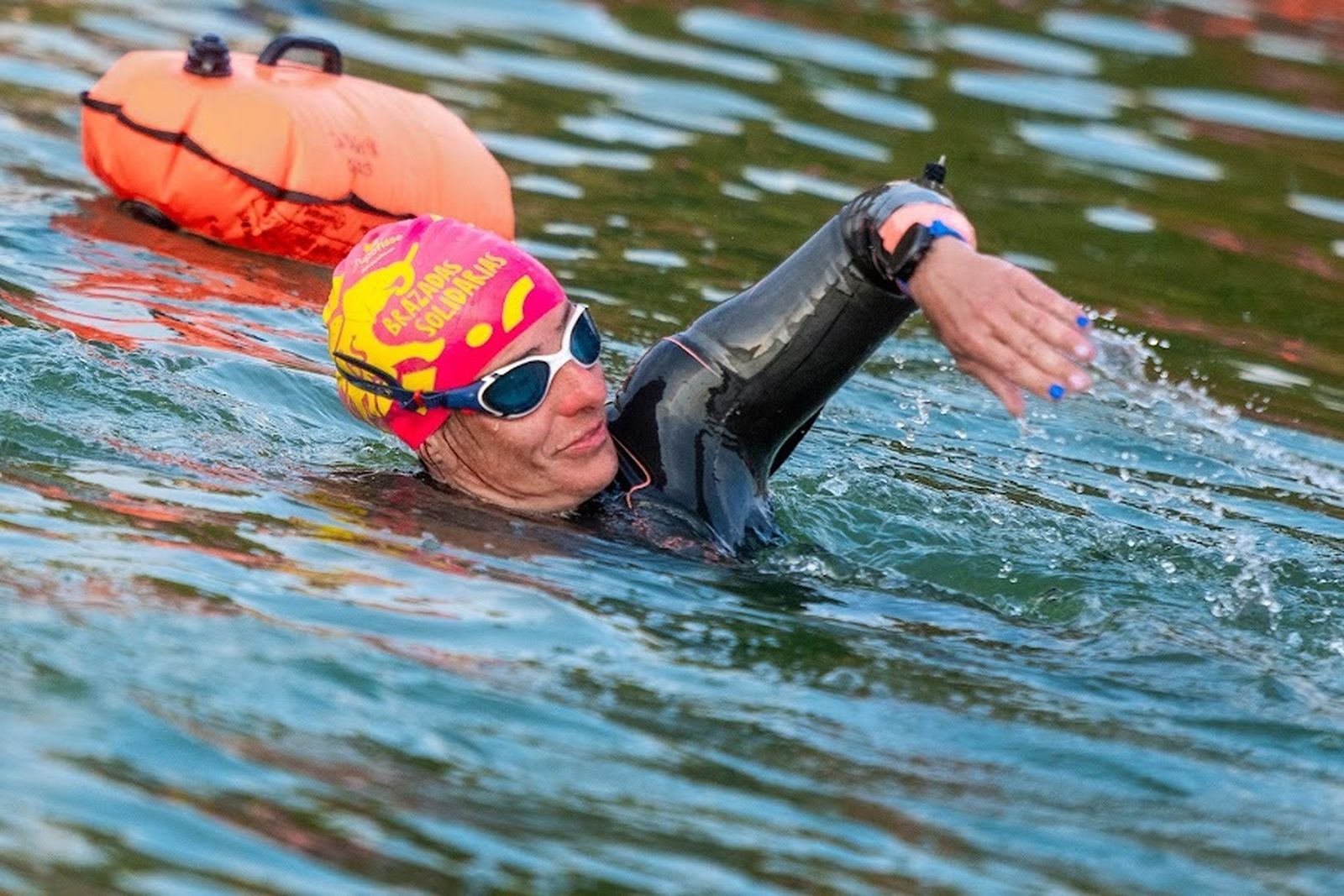 Triatlón a lo largo del Guadalquivir a beneficio de la Fundación Vicente Ferrer