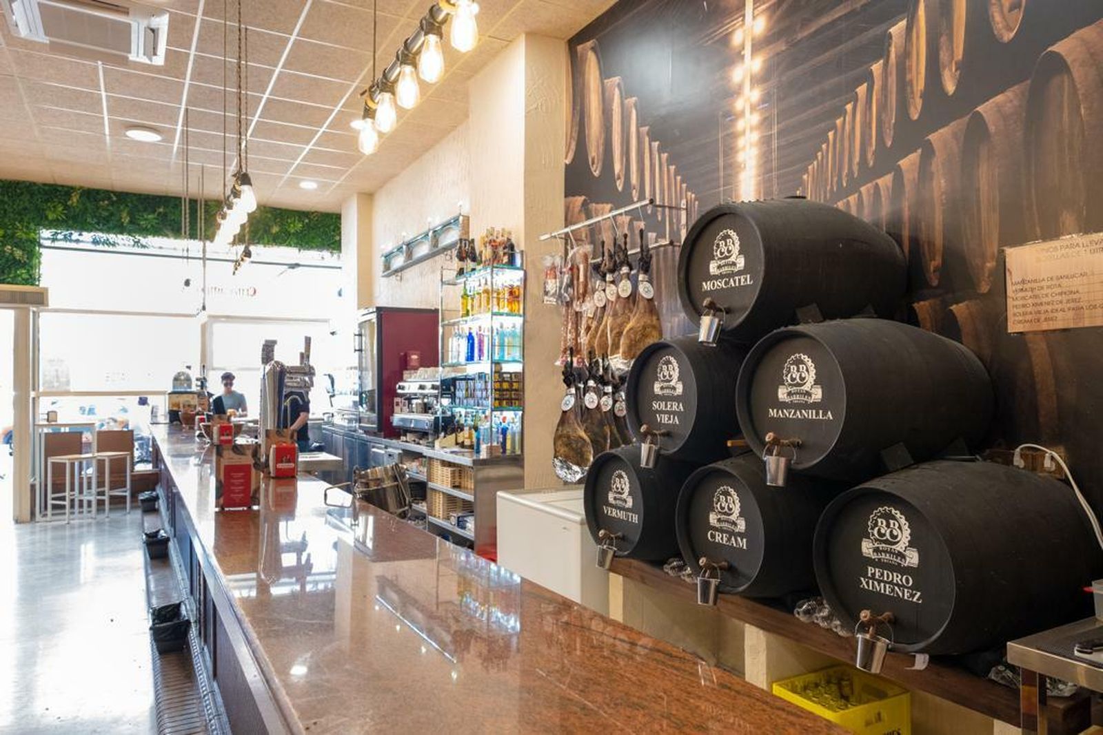 La barra sin fin de Botas y Barriles.