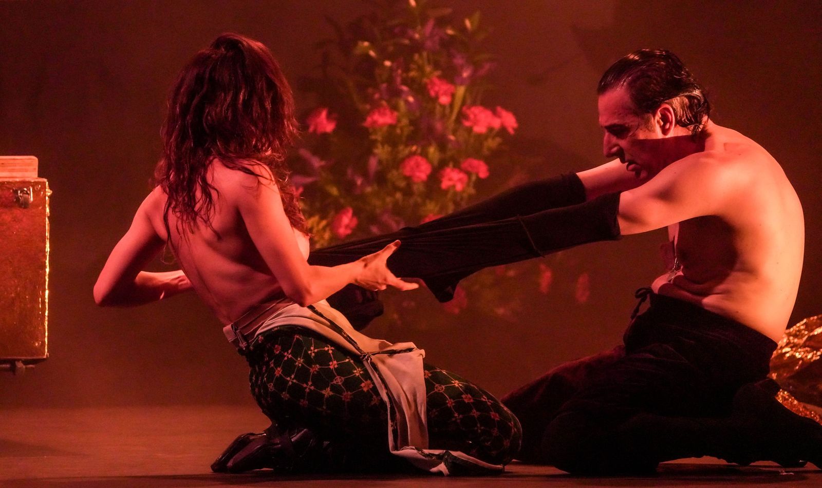 Imágenes de Andrés Marín & Ana Morales 'Matarife/ Paraíso' 30ª Festival de Jerez