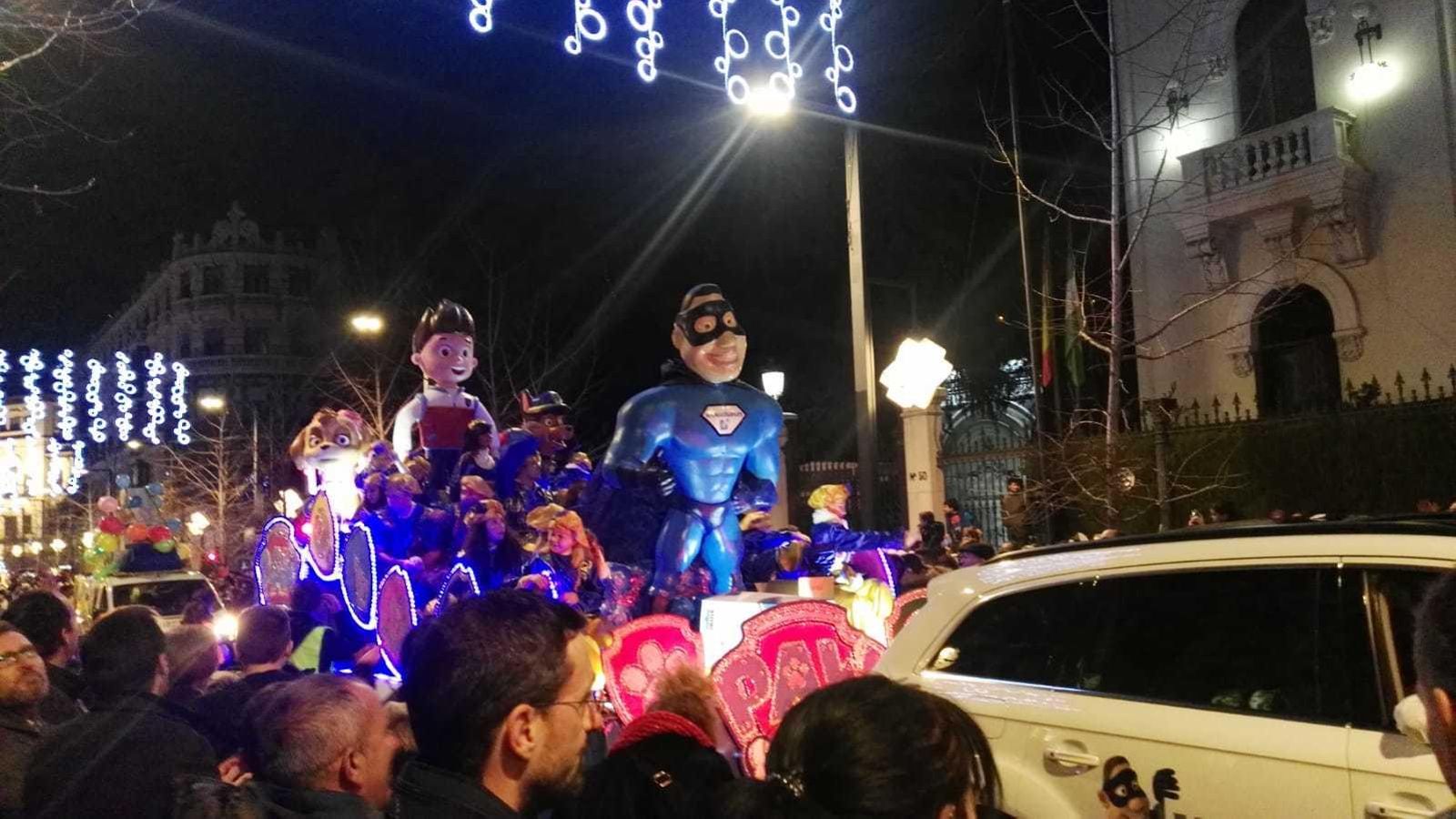 Este año hay grandes personajes infantiles por las calles de la ciudad.