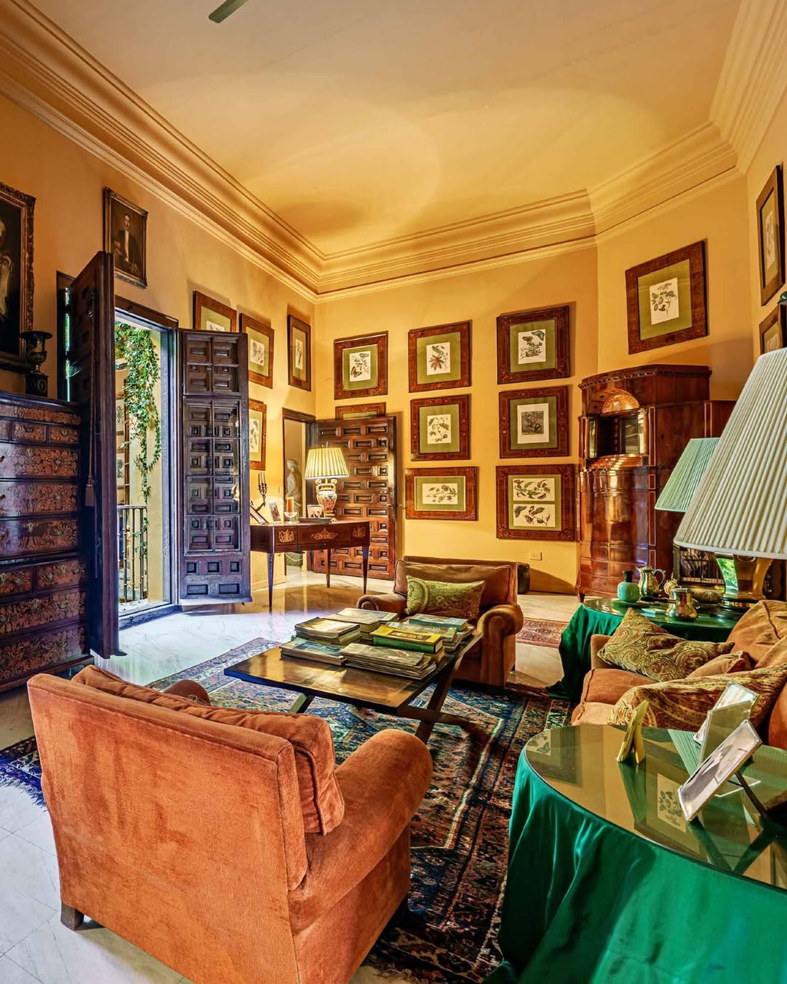 Así es el interior del palacete barroco vendido en Málaga por 3 millones de euros