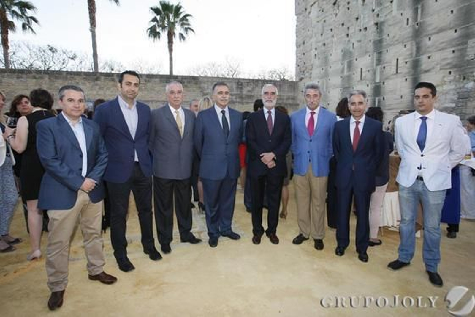 Alfonso Valle, Fernando Comesaña, Antonio Padillo, Juan Gaya, Santiago Bolíbar, Isidoro Vargas, Antonio Gómez Pascual y Adrián Domínguez.

Foto: Manuel Pascual · Miguel Angel Gonzalez · Manuel Aranda